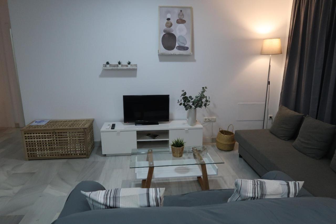J & E Malaga Center Apartamentos Exterior photo