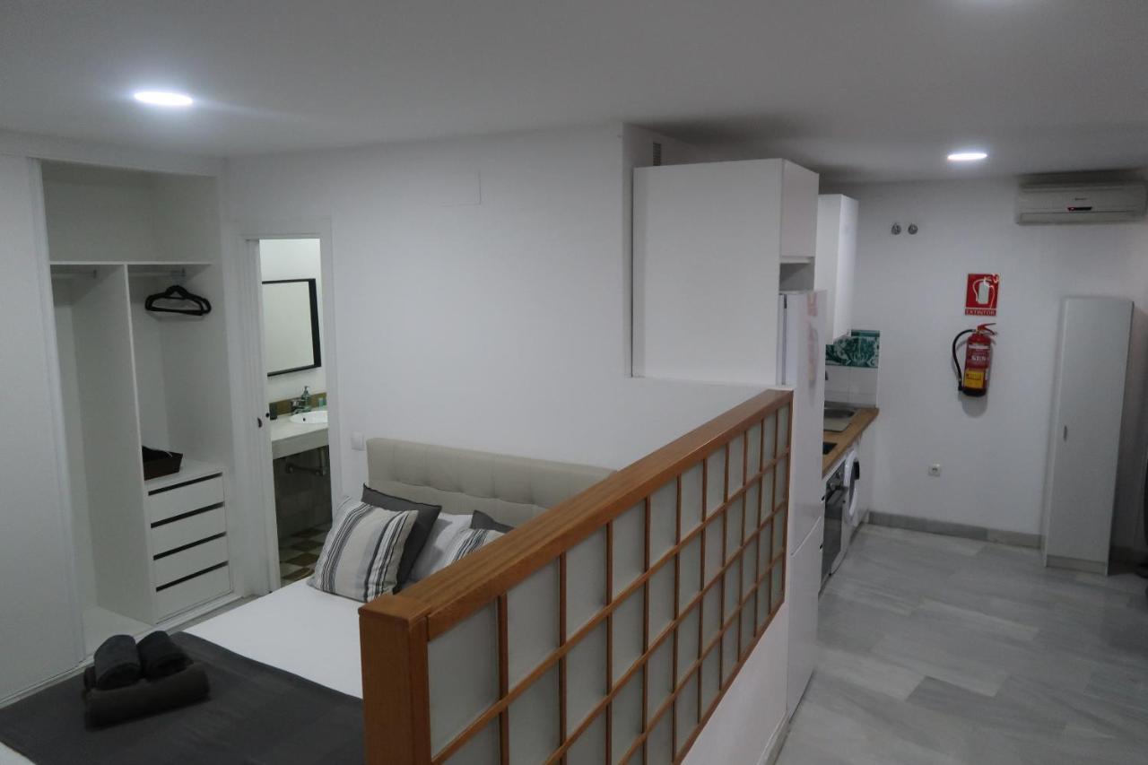 J & E Malaga Center Apartamentos Exterior photo