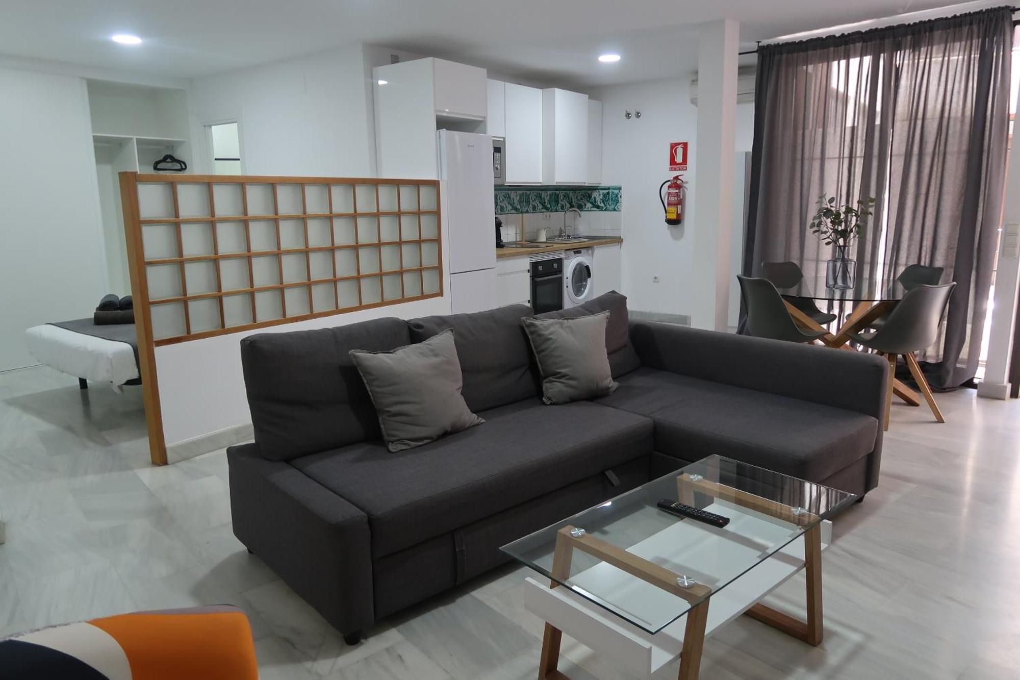 J & E Malaga Center Apartamentos Exterior photo