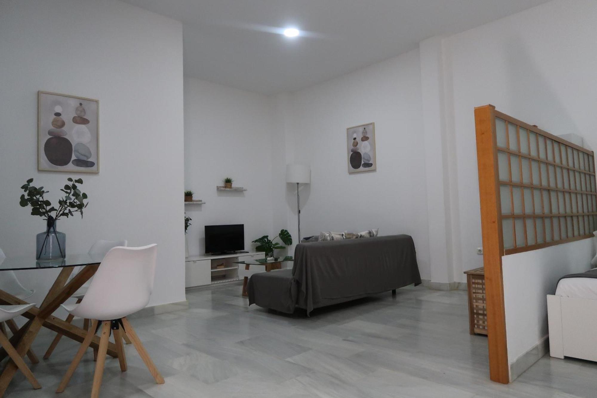 J & E Malaga Center Apartamentos Exterior photo
